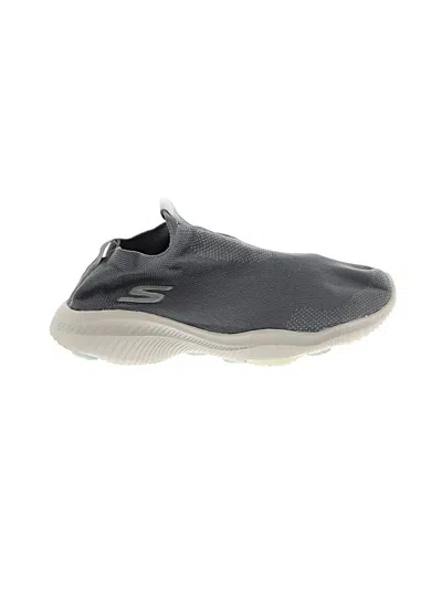 Pre-owned Skechers Sneakers In Gray