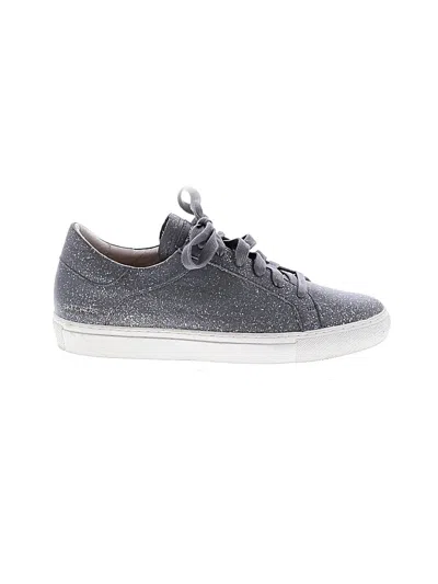 Pre-owned Skechers Sneakers In Gray