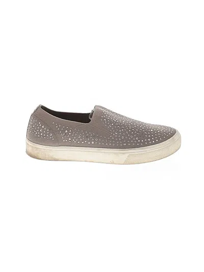 Pre-owned Skechers Sneakers In Gray