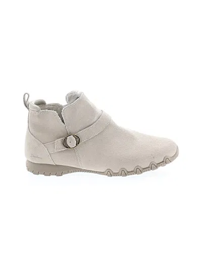 Pre-owned Skechers Sneakers In Green