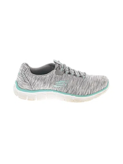 Pre-owned Skechers Sneakers In Silver