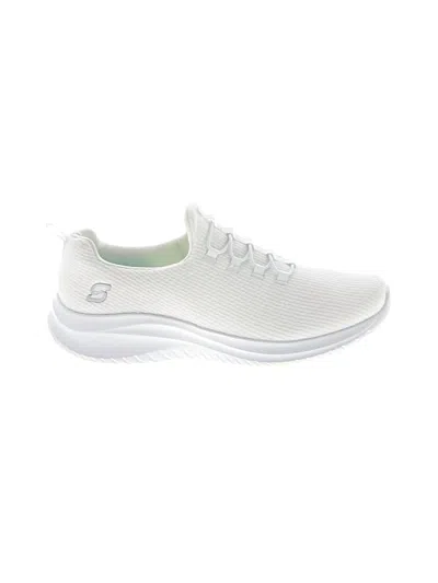 Pre-owned Skechers Sneakers In White