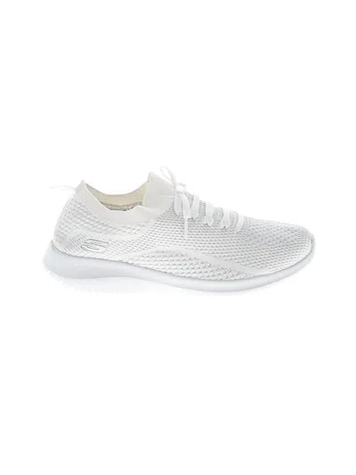 Pre-owned Skechers Sneakers In White