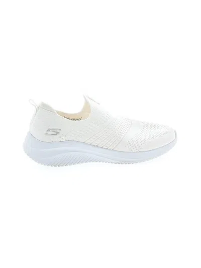 Pre-owned Skechers Sneakers In White