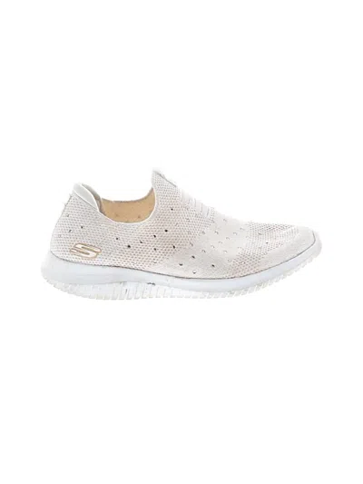 Pre-owned Skechers Sneakers In White