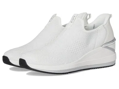 Skechers The Triple Wedge In White