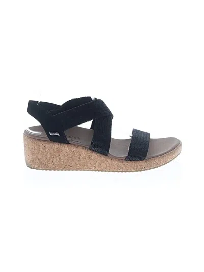 Pre-owned Skechers Wedges In Black