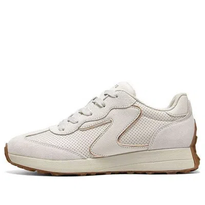 Skechers (wmns)  Gusto 'beige' In White