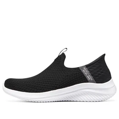 Skechers (wmns)  Ultra Flex 3.0 Shoes 'black White' In Multi