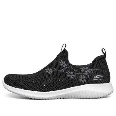 Skechers (wmns)  Ultra Flex Breathable Minimalistic Low Tops Athleisure Casual Sports Shoe Black