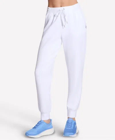 Skechers Women's Skechluxe Elevate Jogger In White