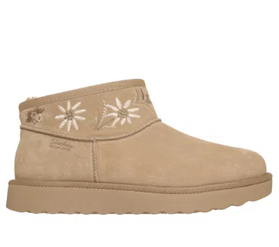 Skechers Women's Slip-ins Relaxed Fit: Cozy Chateau - Cozy Mini Blossom Boots In Sand