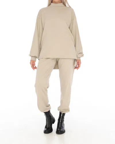 Skemo Loungewear Long Pocket Sweater In Camel In Brown