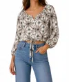 Skemo Spring Tie Top In Black In Multi