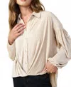 Skies Are Blue A Velvet Beauty Blouse In Cream In Neutral