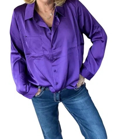 Skies Are Blue Effortlessly Iconic Button Down Top - Plus In Grape