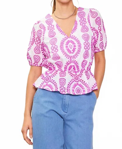 Skies Are Blue Embroidered Short Sleeve Peplum Top In White Rose Violet