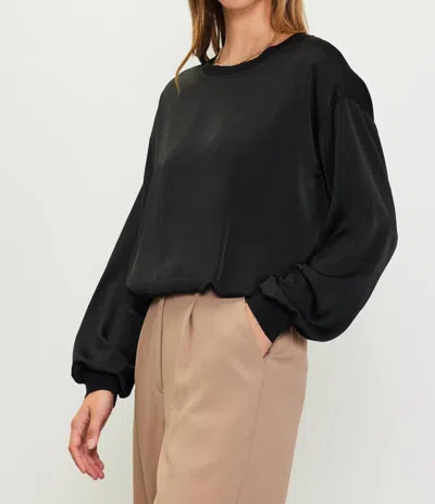 Skies Are Blue Hendrick Bubble Top - Plus In Black
