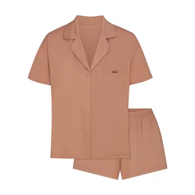 Skims 2xs In Brown