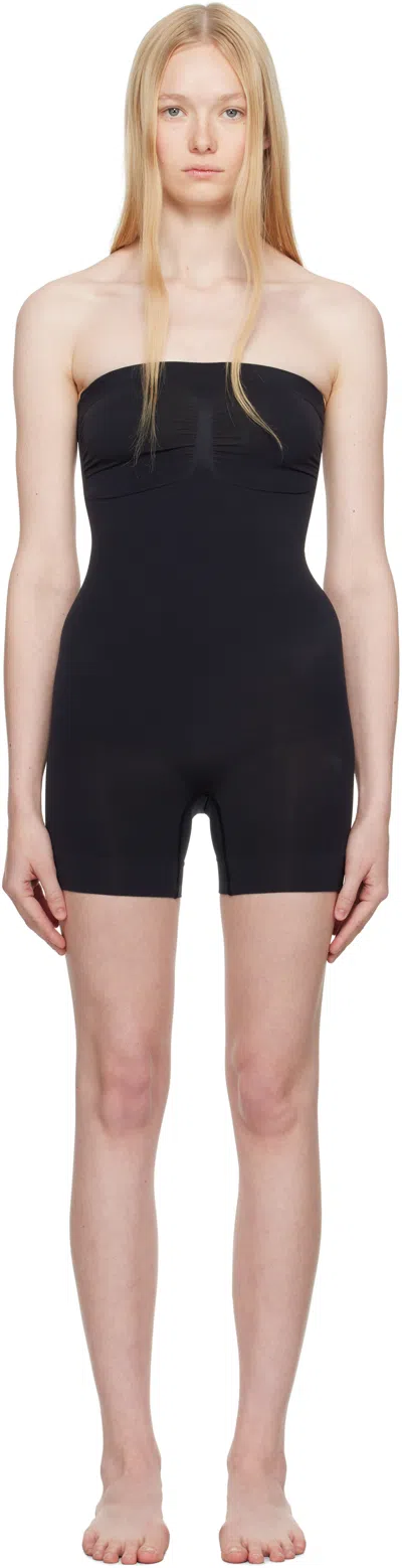 Skims Black Seamless Sculpt Strapless Shortie Bodysuit