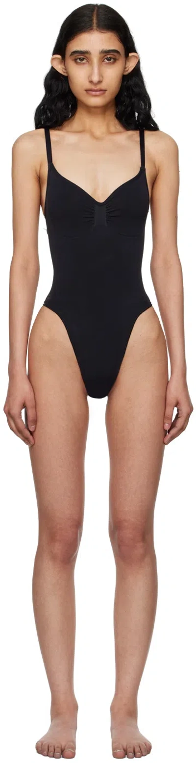 Skims Seamless Sculpt Thong Bodysuit In Onyx