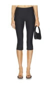 Skims Cotton Jersey Foldover Capri Pant In Black