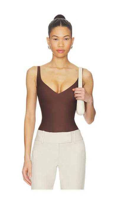 Skims Body Core Sculpt Plunge Thong Bodysuit In Brown