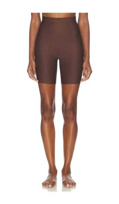 Skims Body Cs Mid Rise Short Thong In Brown
