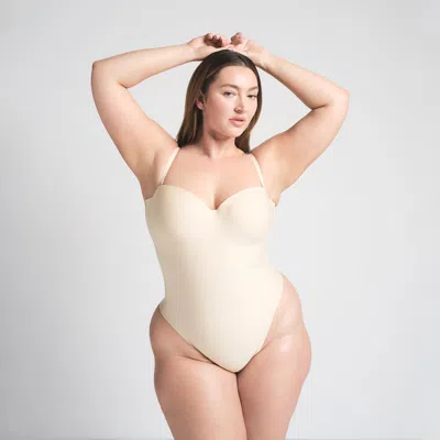 Skims Body In Neutral