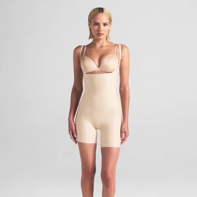 Skims Body In Neutral