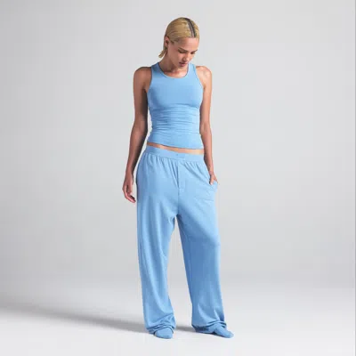 Skims Boyfriend In Blue