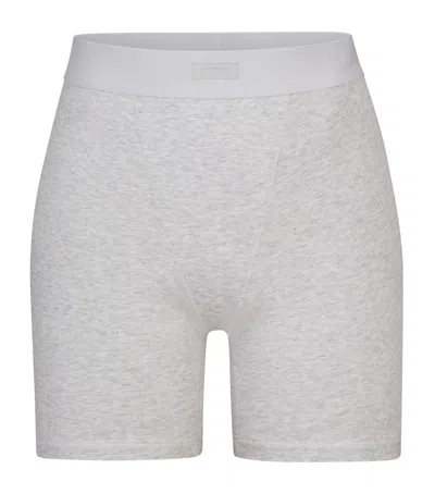 Skims Boyfriend Boxer Shorts In Gray