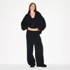 Skims Boyfriend Fleece In Black