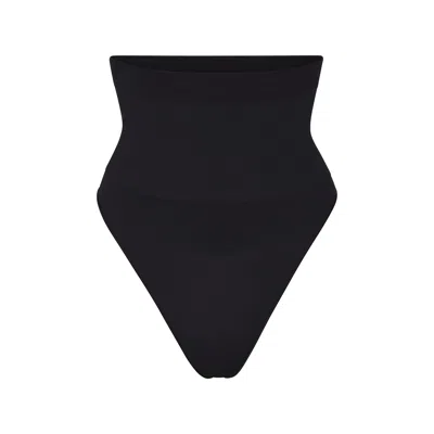Skims Core Control In Black