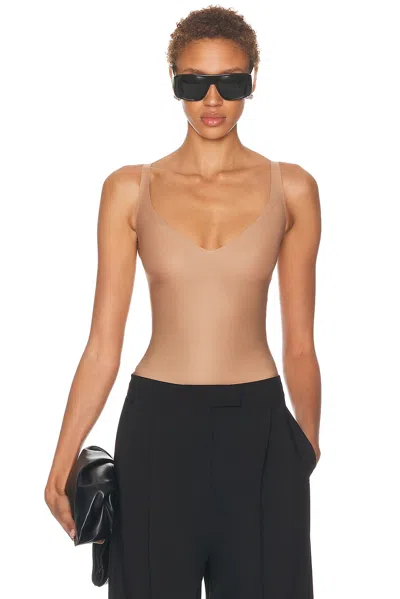 Skims Core Sculpt Plunge Bodysuit In Brown