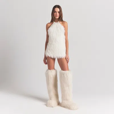 Skims Faux Fur In White