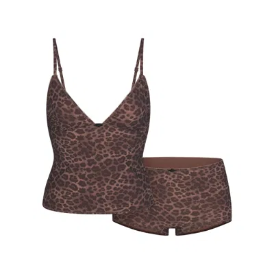 Skims Fits Everybody In Brown