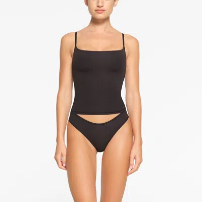 SKIMS FITS EVERYBODY