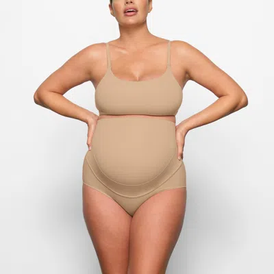 Skims Fits Everybody In Neutral