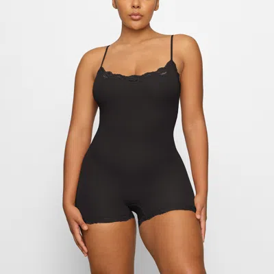 Skims Fits Everybody Lace In Black