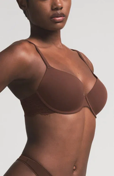 Skims Fits Everybody Lace T-shirt Bra In Cocoa