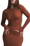 Skims Fits Everybody Long Sleeve T-shirt In Saffron