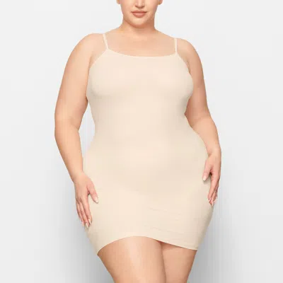 Skims Fits Everybody In Gray