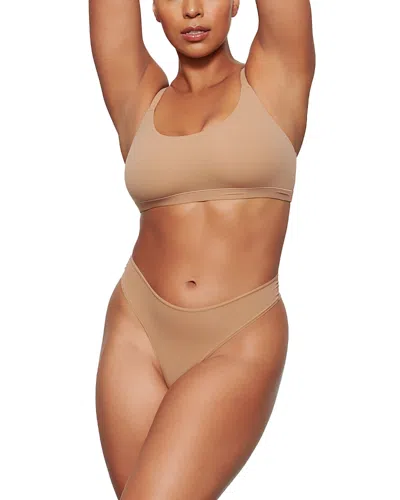 Skims Fits Everybody Scoop Neck Bralette In Brown