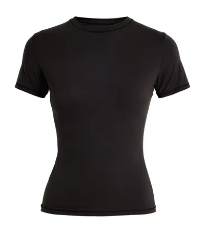 Skims Fits Everybody Short-sleeve T-shirt In Black