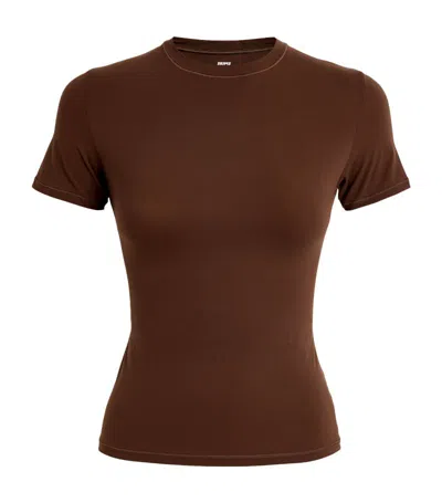 Skims Fits Everybody T-shirt In Cocoa