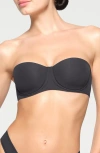 Skims Fits Everybody Strapless Bra In Onyx