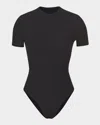 Skims Fits Everybody T-shirt Bodysuit In Onyx