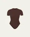 Skims Womens Cocoa Fits Everybody Stretch-woven Bodysuit In Onyx