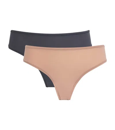 Skims Fits Everybody Thong In Black